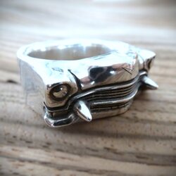 925 Silberring mit Frontdesign inspiriert vom Cadillac 1955 – handgefertigter Vintage-Schmuck, auch in Gold erhältlich
