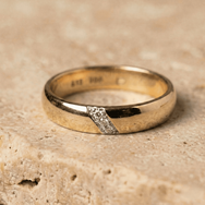 Brillanten in Verschnittfassung Damenring